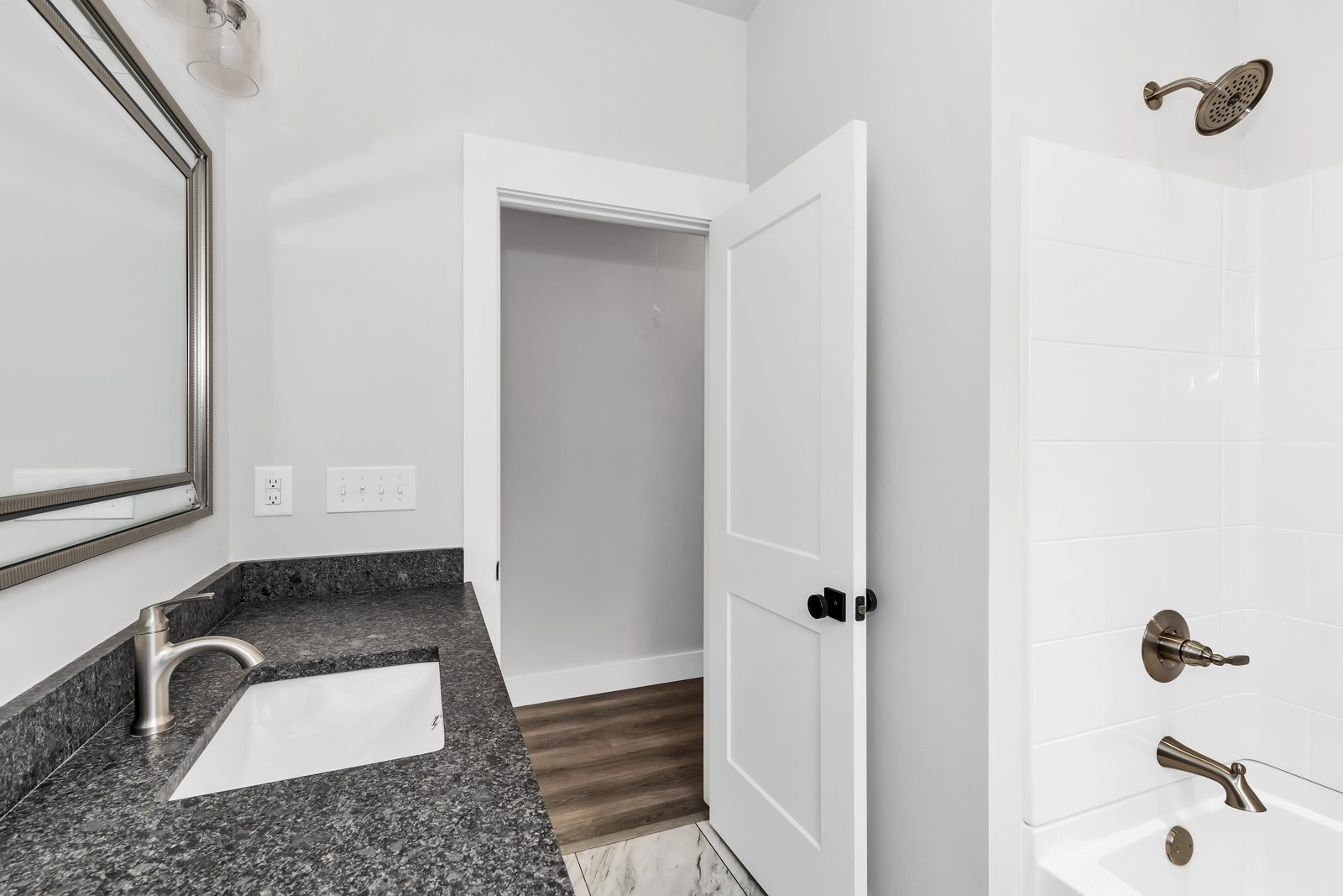 The Modern Farmhouse bathroom