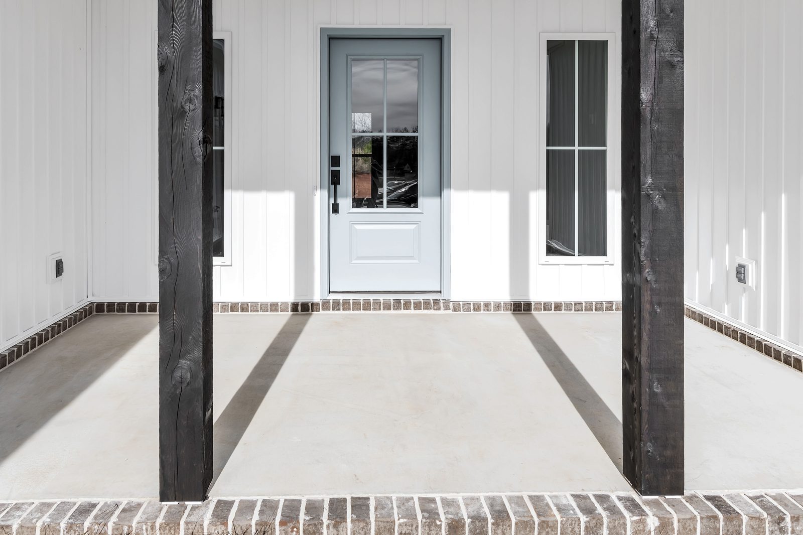 The Modern Farmhouse porch