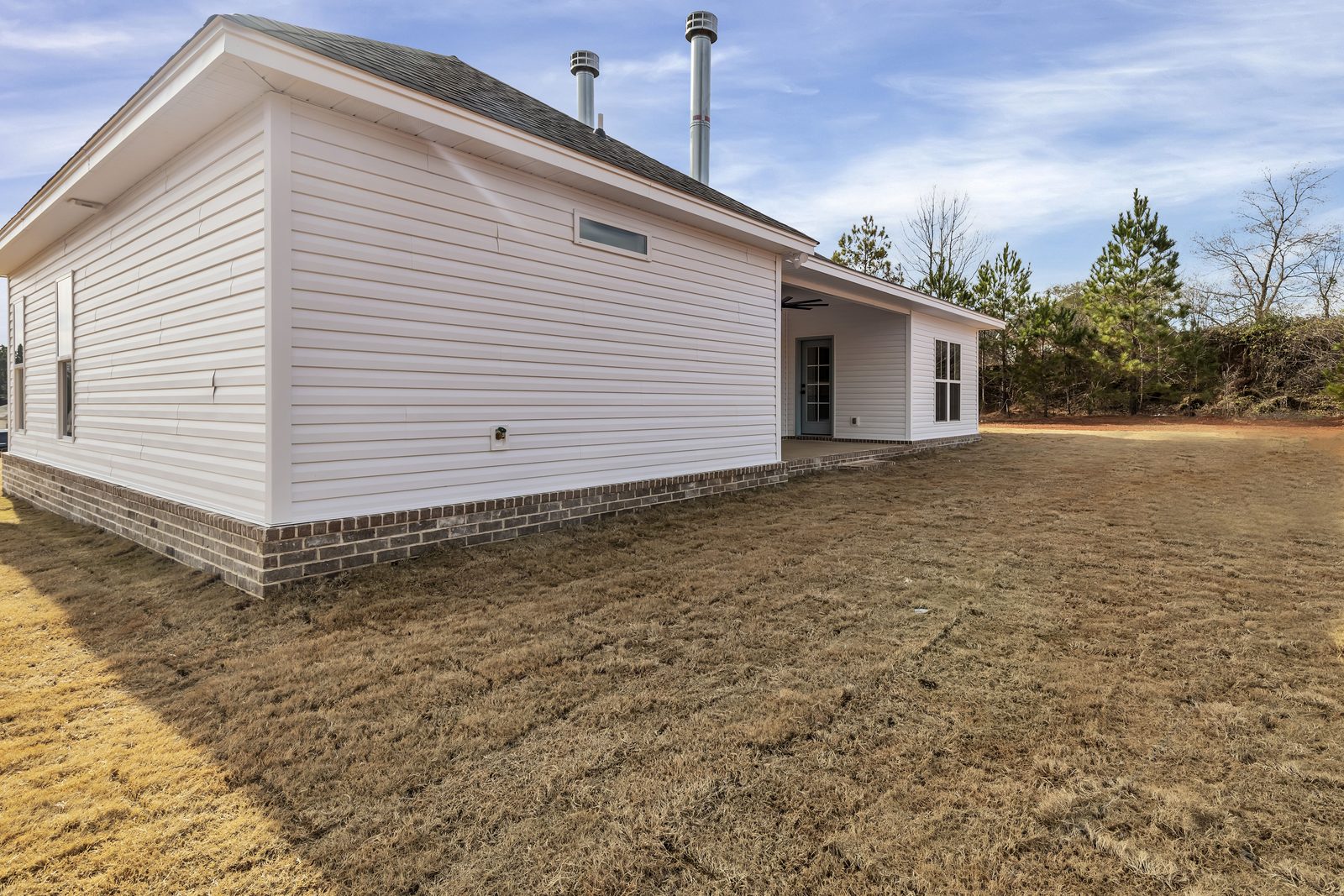 The Modern Farmhouse side exterior